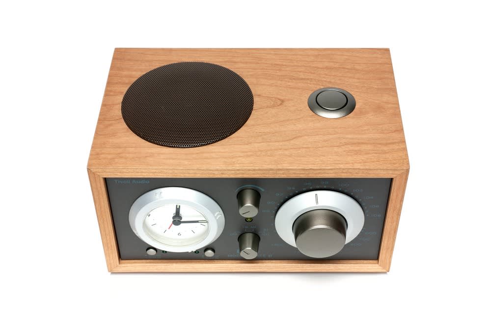 GuestSupply US | Tivoli Audio Clock Radio Model Three